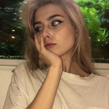 daughter0fthes3a from Surrey,United Kingdom